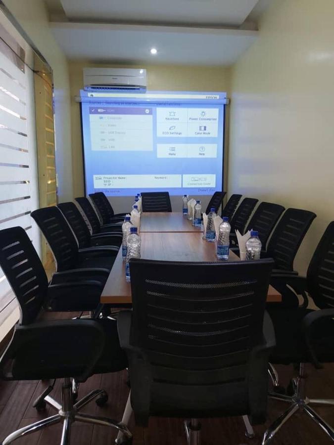 Joshesther Olive Hotel Ikeja Bagian luar foto