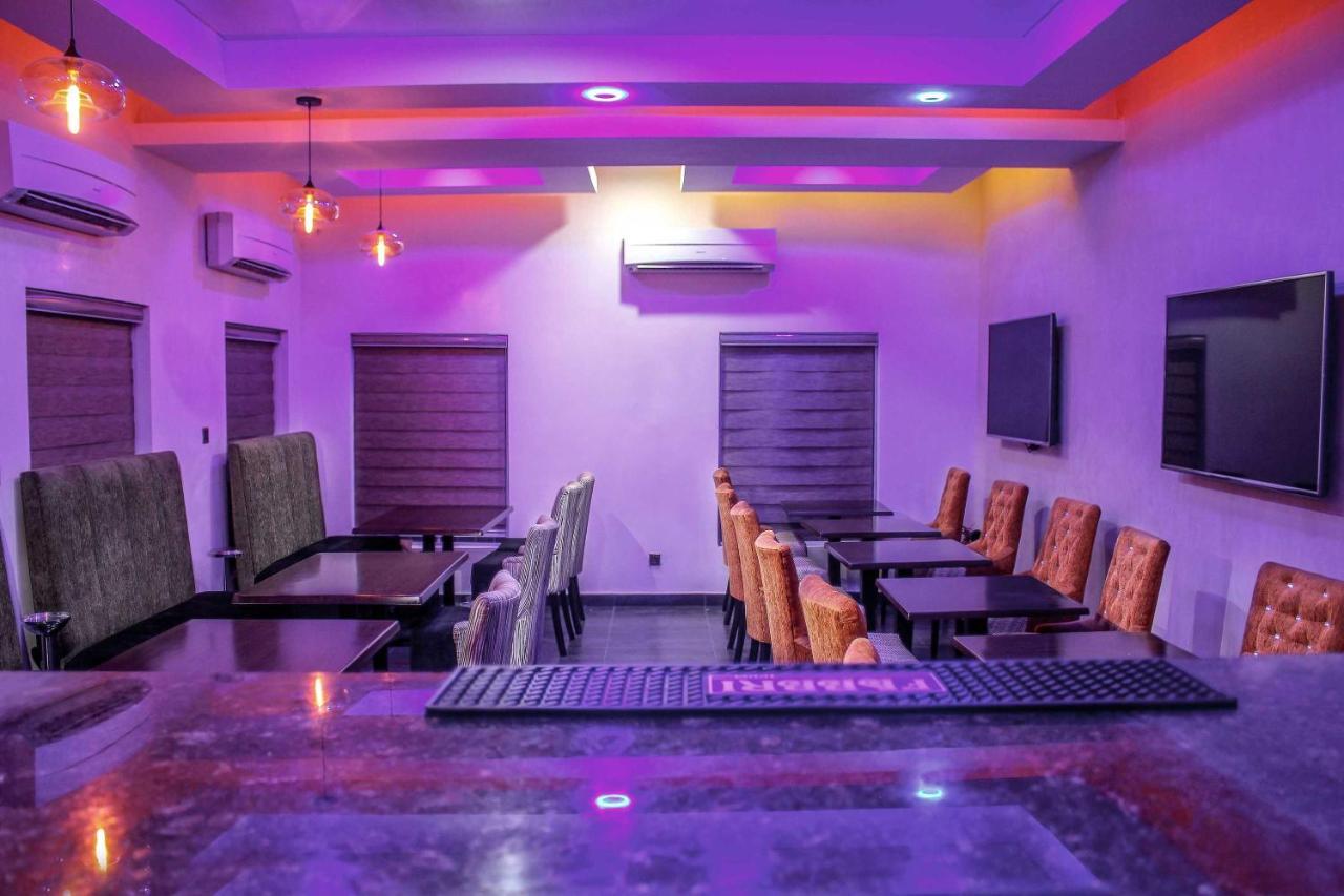 Joshesther Olive Hotel Ikeja Bagian luar foto