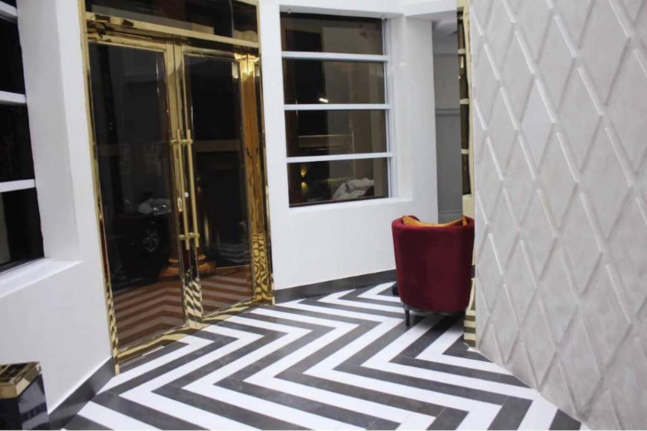Joshesther Olive Hotel Ikeja Bagian luar foto