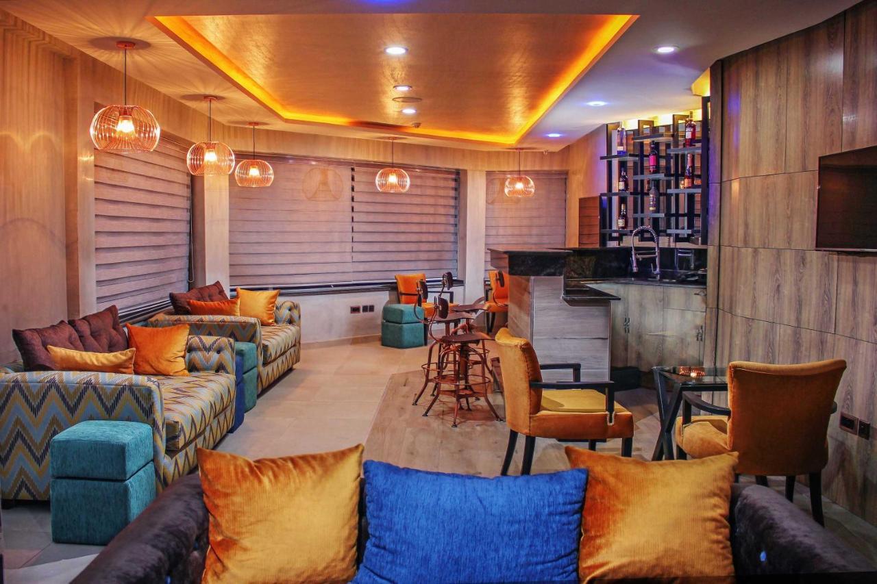 Joshesther Olive Hotel Ikeja Bagian luar foto