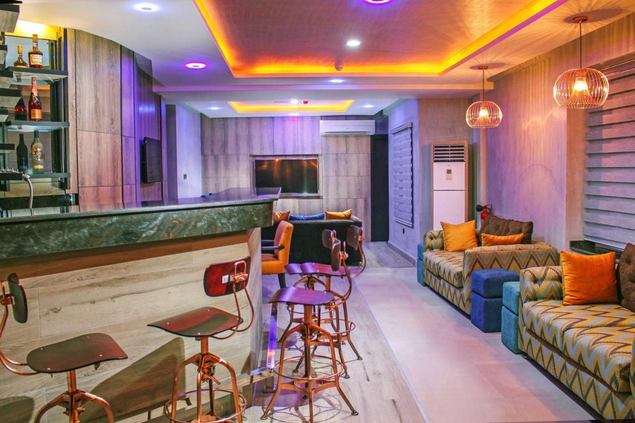 Joshesther Olive Hotel Ikeja Bagian luar foto